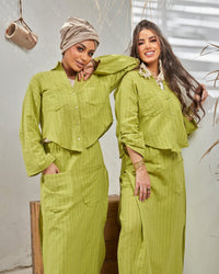 بدلة ليمونية لامعة