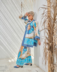 بدلة زهرية زرقاء سحرية